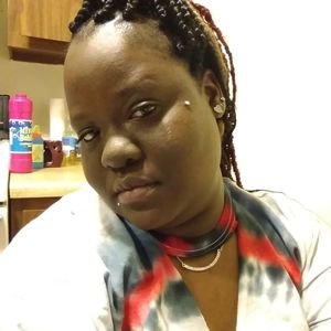 Meet your Posher, Damara